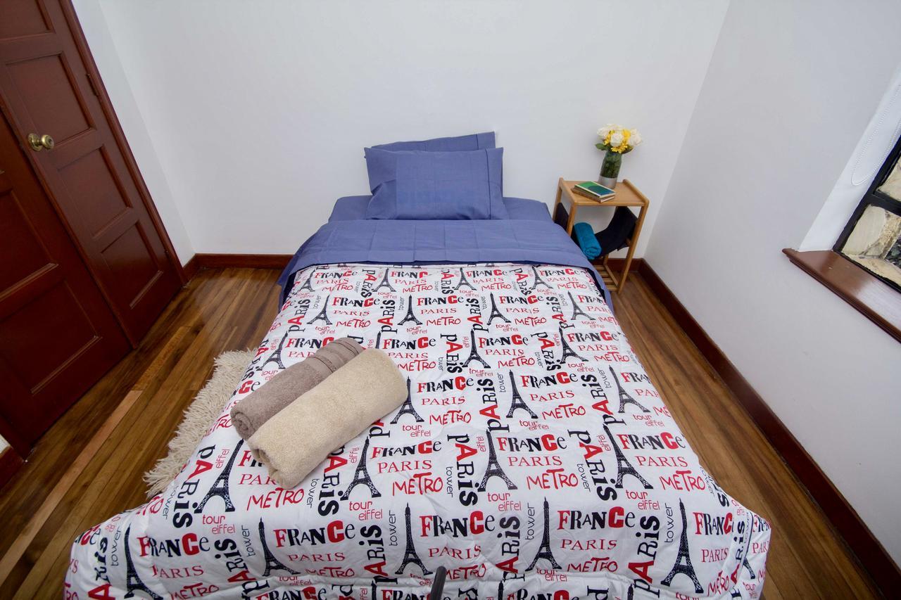 House For Groups - The Hostel Project Bogotá Zewnętrze zdjęcie